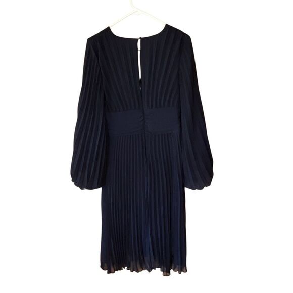 NWT BANANA REPUBLIC NAVY BLUE CHIFFON PLEATED MIDI DRESS 10 Petite - Picture 3 of 7